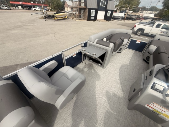 2027 Landau 23 Island Breeze Pontoon