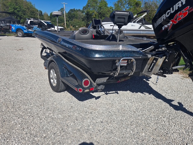 2013 Ranger Z118 Fishing Boat