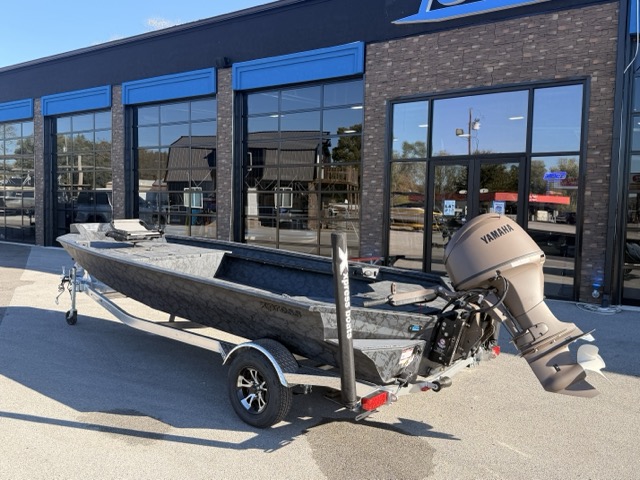 2027 Xpress X18DB Fishing Boat