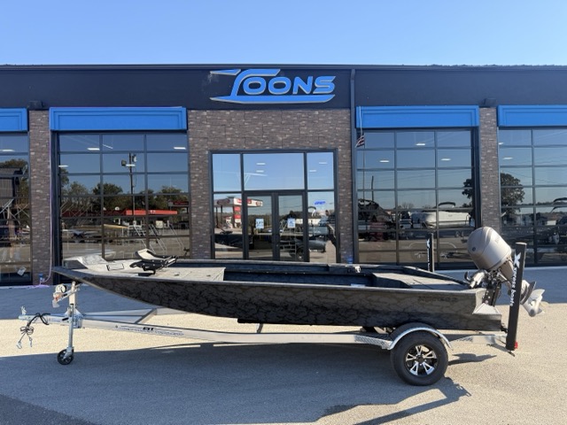 2027 Xpress X18DB Fishing Boat